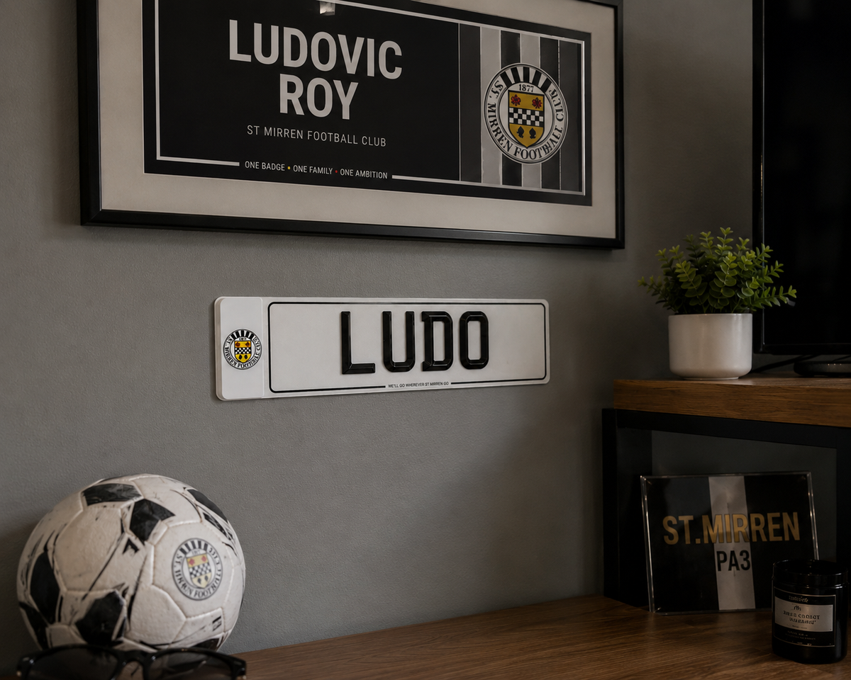St Mirren Themed Show Plates/Signage